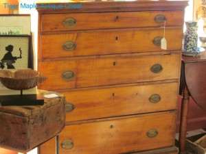 North Kingstown RI antique chest of drawers