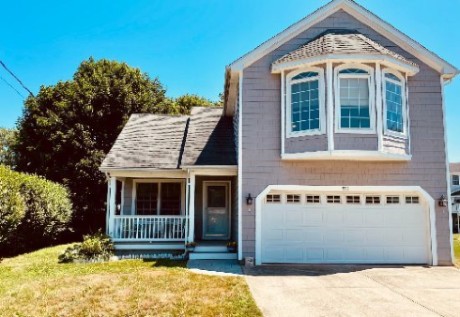 Ginny Gorman lists and sells Shore Acres Homes in North Kingstown at the highest prices